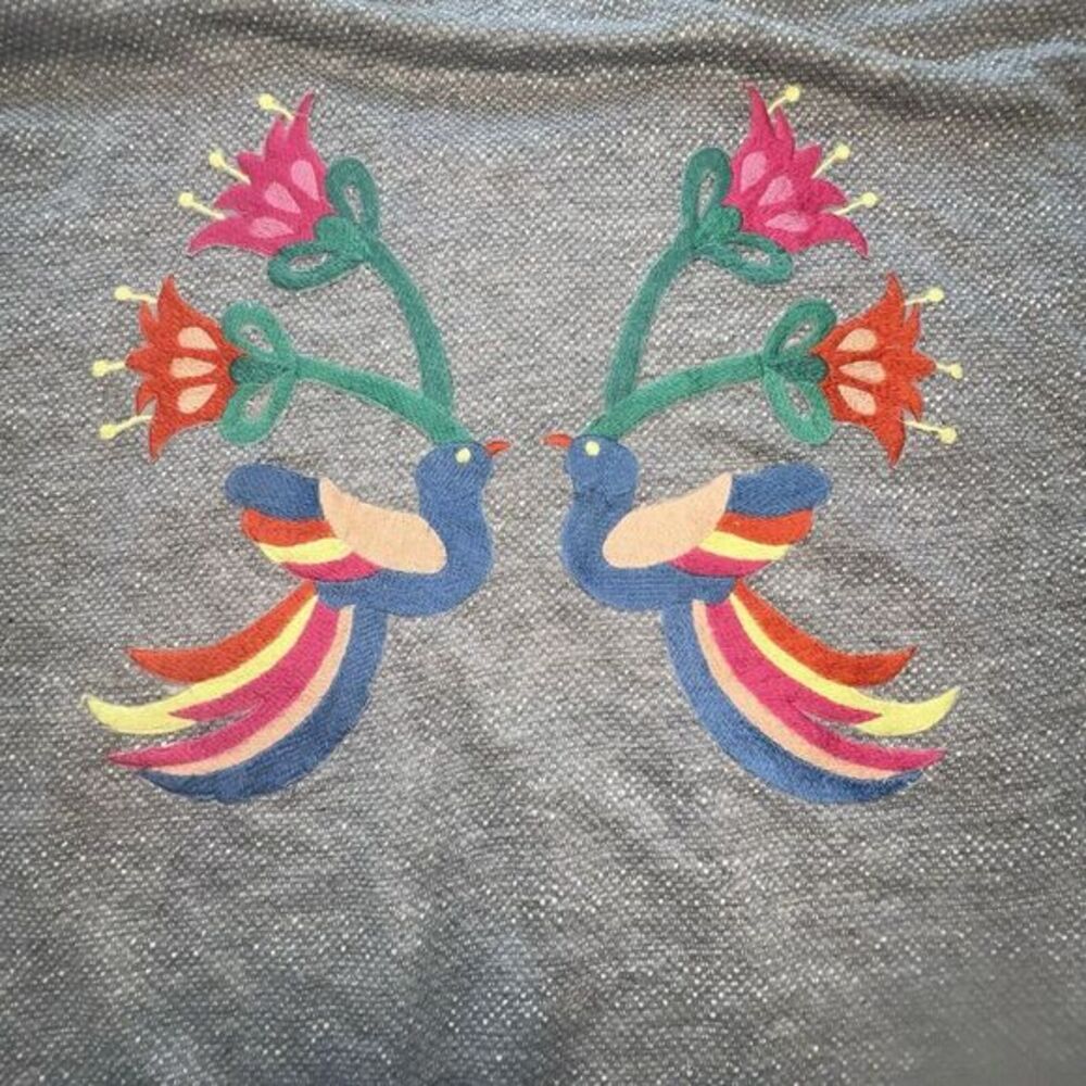 Woman's‎ Judith March Pullover Top Birds Embroidered Small Beachy - Picture 10 of 15